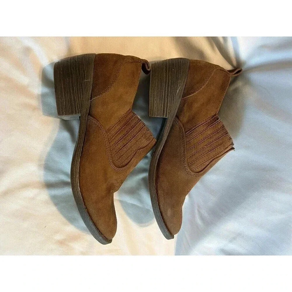 Austin Trading Co Brown Suede Booties Size 10 - Picture 4 of 5